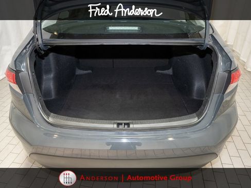 Used 2024 Toyota Corolla LE FWD image 5