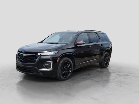 Used 2023 Chevrolet Traverse Premier w/ Redline Edition AWD/4WD image 4