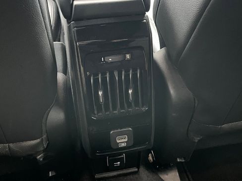 Used 2025 Jeep Compass Limited AWD/4WD image 23