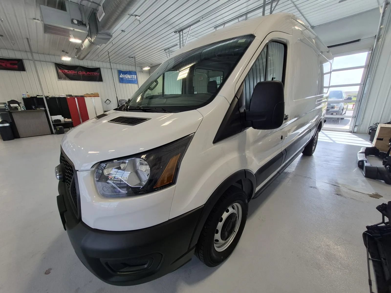 Used 2024 Ford Transit 250 148 Medium Roof w/ Load Area Protection Package RWD image 5
