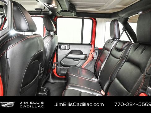 Used 2020 Jeep Wrangler Unlimited Sahara image 17