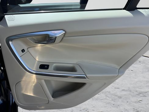 Used 2016 Volvo S60 T5 Premier FWD image 21