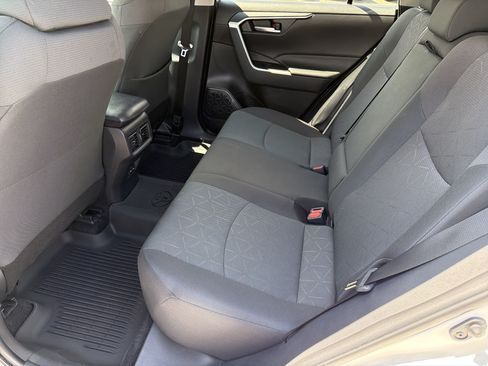 Certified 2024 Toyota RAV4 XLE FWD image 31