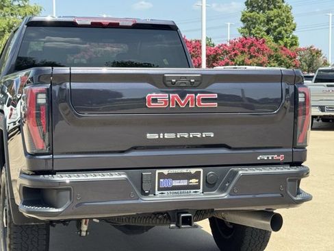 Used 2026 GMC Sierra 2500 AT4 AWD/4WD image 8