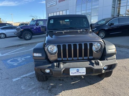 Used 2018 Jeep Wrangler Unlimited Sport S image 5