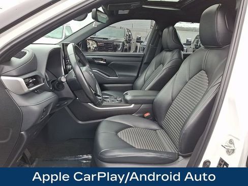 Used 2023 Toyota Highlander XSE image 19