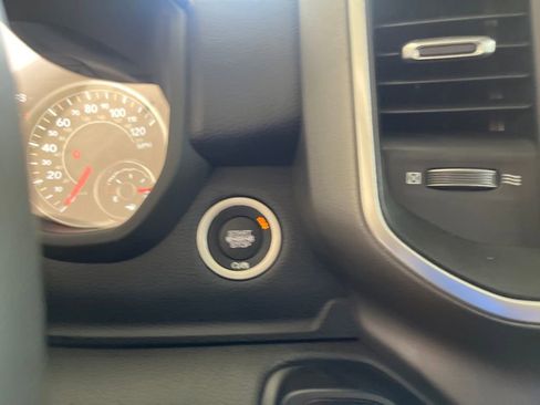 New 2022 RAM 1500 Big Horn image 40