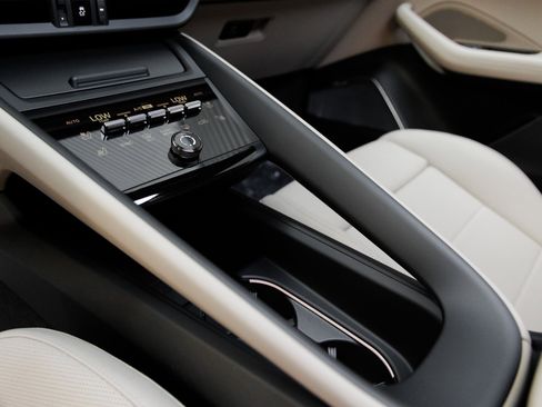 New 2024 Porsche Macan Turbo Electric image 24