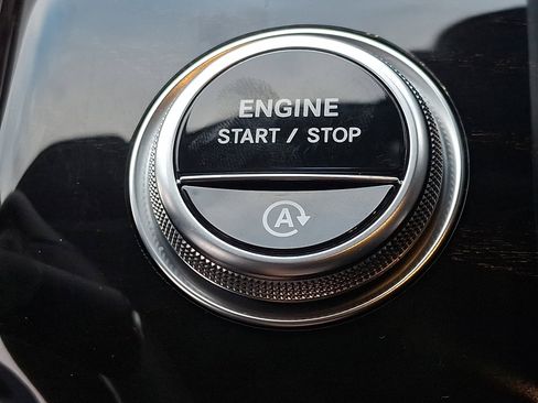 Certified 2024 Mercedes-Benz GLC 300 4MATIC image 21