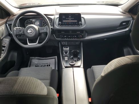 Certified 2023 Nissan Rogue SV image 13