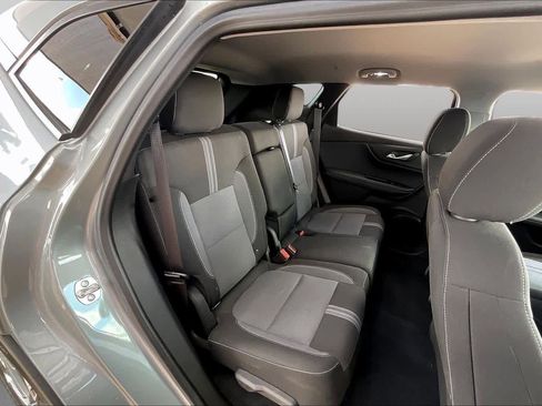 Used 2024 Chevrolet Blazer LT w/ Convenience Package FWD image 19