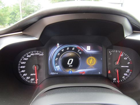 Used 2016 Chevrolet Corvette Z06 w/ 3LZ Preferred Equipment Group RWD image 18