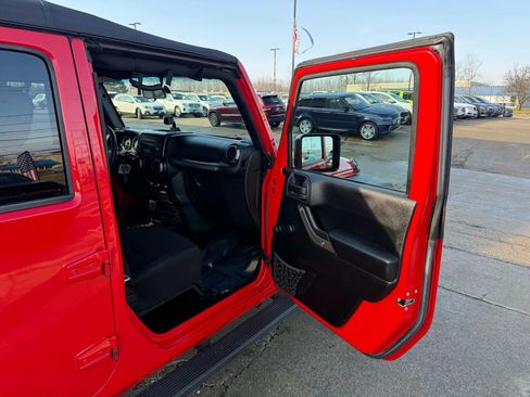 Used 2016 Jeep Wrangler Unlimited Sport image 23