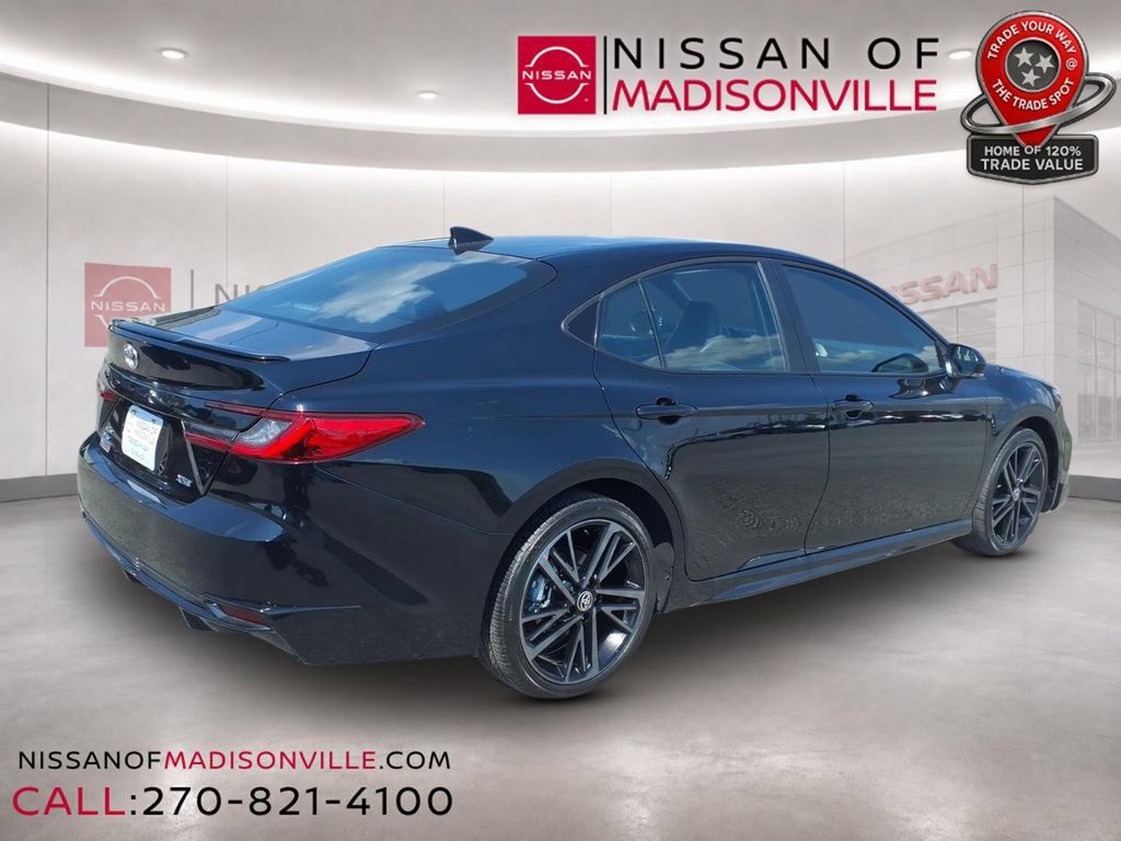 Used 2025 Toyota Camry XSE AWD/4WD image 2