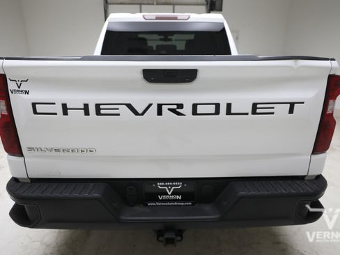 Used 2020 Chevrolet Silverado 1500 W/T w/ WT Value Package AWD/4WD image 4