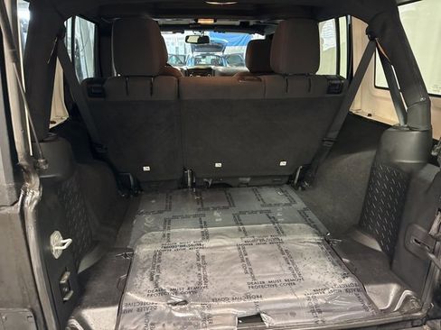 Used 2016 Jeep Wrangler Unlimited Sport w/ Quick Order Package 24S image 24