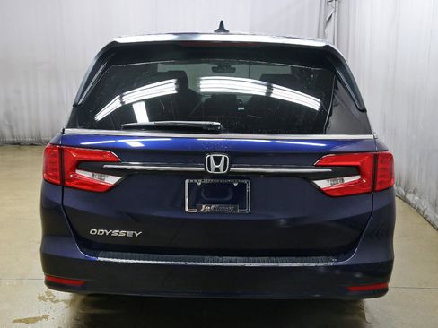 Certified 2024 Honda Odyssey EX-L image 17