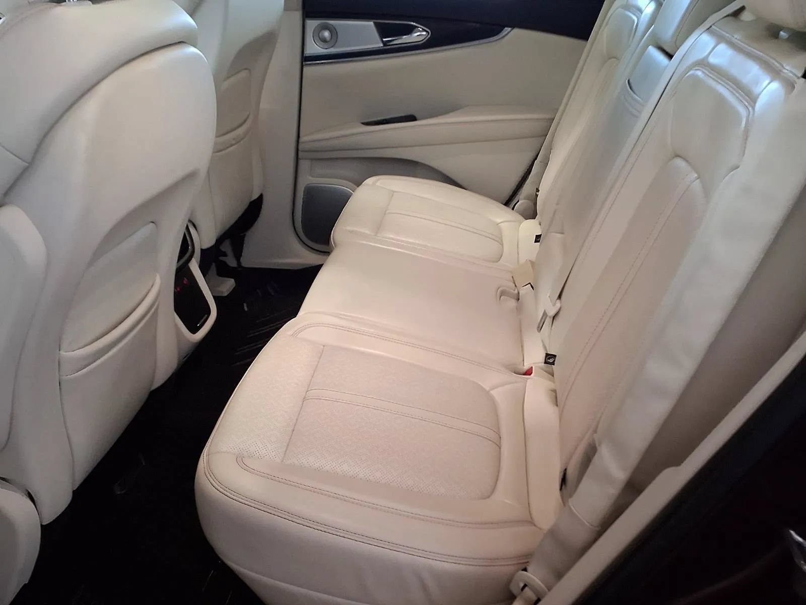 Used 2017 Lincoln MKX Black Label w/ Driver Assistance Package AWD/4WD image 15