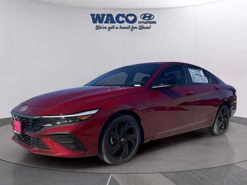 Used 2025 Hyundai Elantra Sport image 1