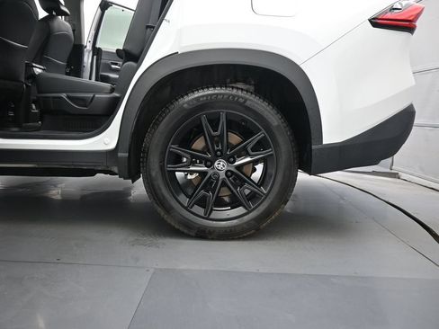 Used 2024 Toyota Grand Highlander AWD Hybrid image 19