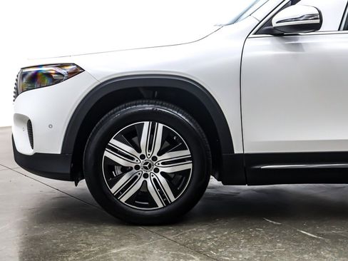 Used 2024 Mercedes-Benz EQB 250+ image 10