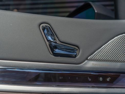 Used 2025 BMW 740i 740i image 30