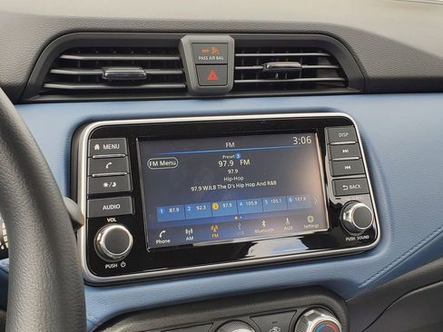 New 2025 Nissan Versa SV w/ Trunk Package image 24