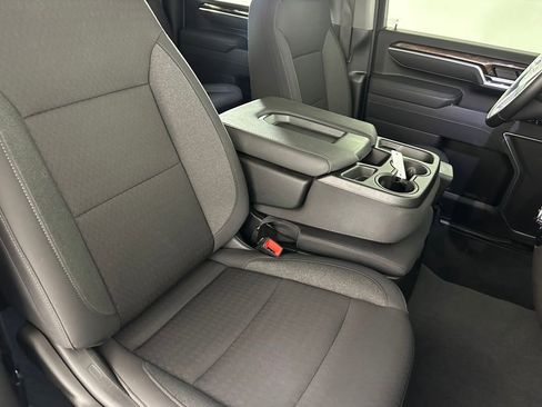 Used 2025 GMC Sierra 2500 SLE AWD/4WD image 32