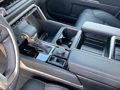 New 2026 Toyota Tundra Limited AWD/4WD image 7