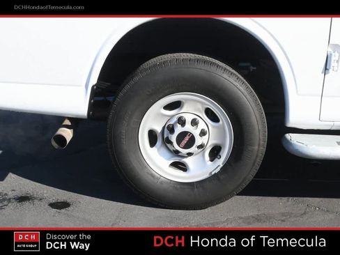 Used 2024 GMC Savana 2500 w/ Driver Convenience Package image 23