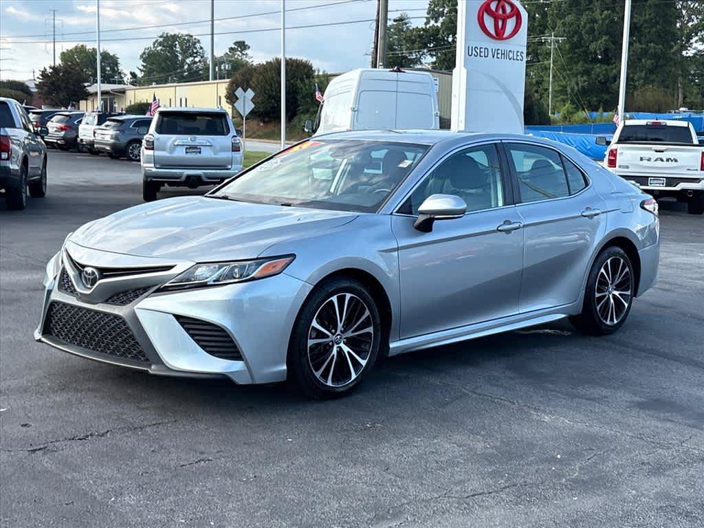 Used 2019 Toyota Camry SE w/ Convenience Package FWD image 26