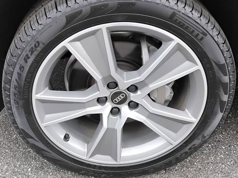 Certified 2025 Audi Q5 2.0T Premium w/ Convenience Plus Package image 14