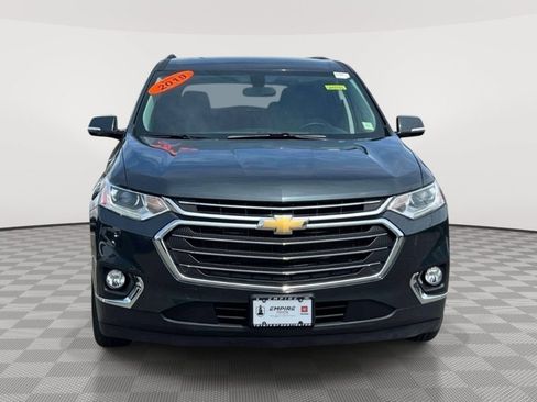 Used 2019 Chevrolet Traverse LT w/ LPO, Floor Liner Package AWD/4WD image 2