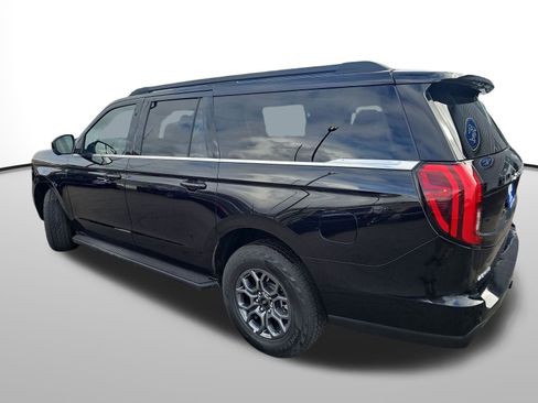 Used 2025 Ford Expedition Max Active image 3