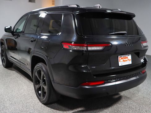 Used 2022 Jeep Grand Cherokee L Laredo image 9