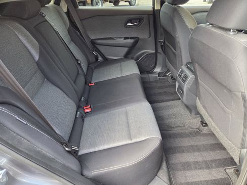 Used 2022 Nissan Rogue SV image 14