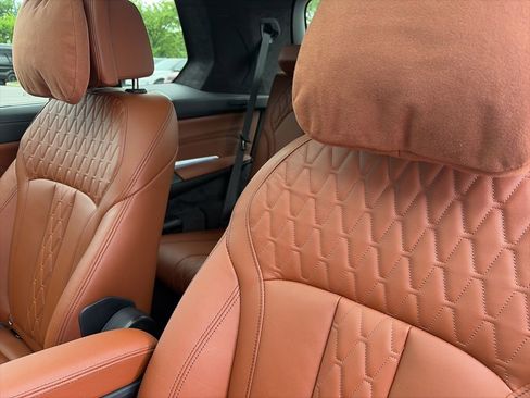 Used 2023 BMW X7 M60i w/ Executive Package AWD/4WD image 18