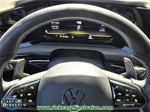 Used 2024 Volkswagen Golf R image 30