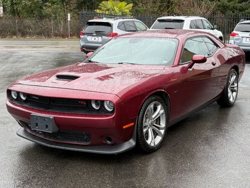 Used 2021 Dodge Challenger R/T RWD image 3