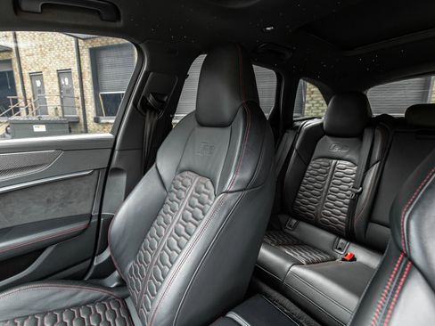 Used 2021 Audi RS 6 w/ Executive Package AWD/4WD image 25