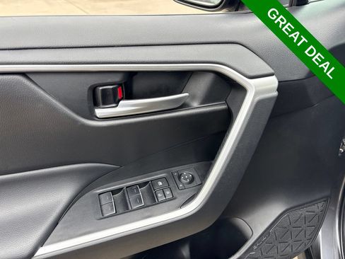 Used 2024 Toyota RAV4 XLE AWD/4WD image 15