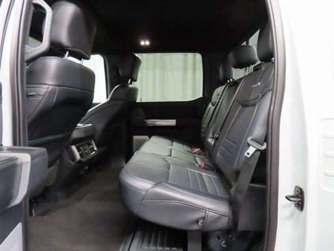 Used 2025 Ford F250 Platinum w/ FX4 Off-Road Package image 10