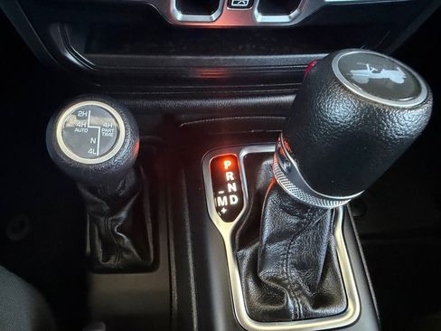 Used 2023 Jeep Wrangler Unlimited AWD/4WD image 17