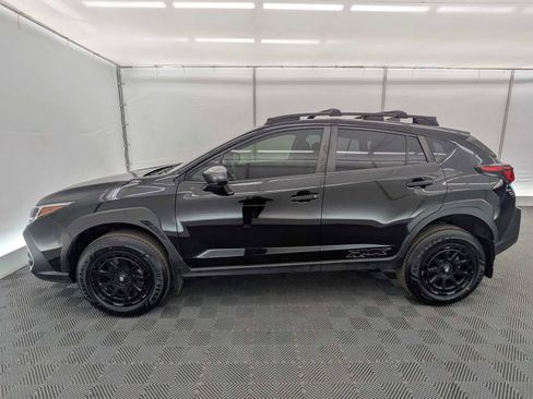 Used 2024 Subaru Crosstrek 2.0i Premium AWD/4WD image 3