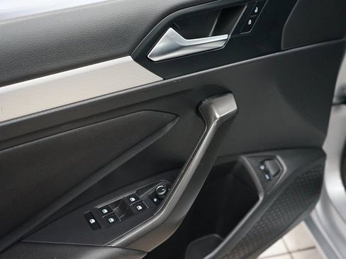 Used 2021 Volkswagen Jetta S w/ Driver Assistance Package image 23