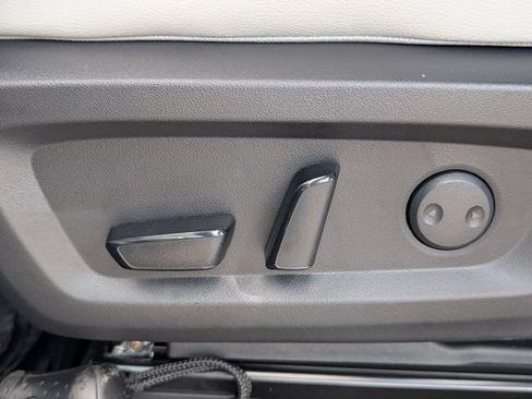 New 2026 Mitsubishi Outlander SEL FWD image 13