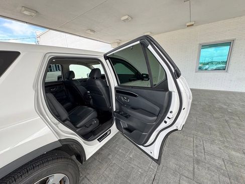 Used 2025 Honda Pilot EX-L image 23