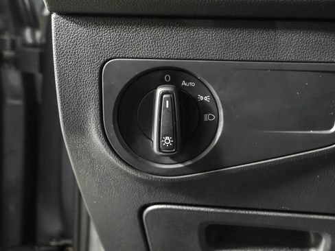 Used 2022 Volkswagen Tiguan S image 25