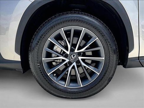 Used 2023 Lexus NX 250 FWD image 10