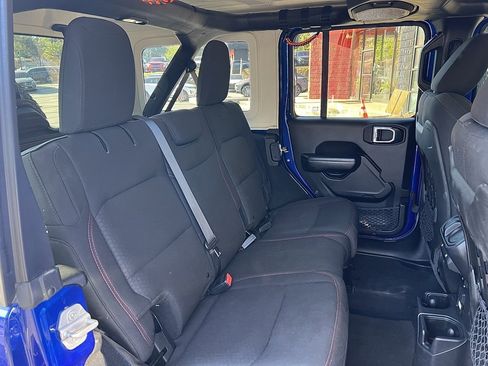 Used 2019 Jeep Wrangler Unlimited Rubicon image 32